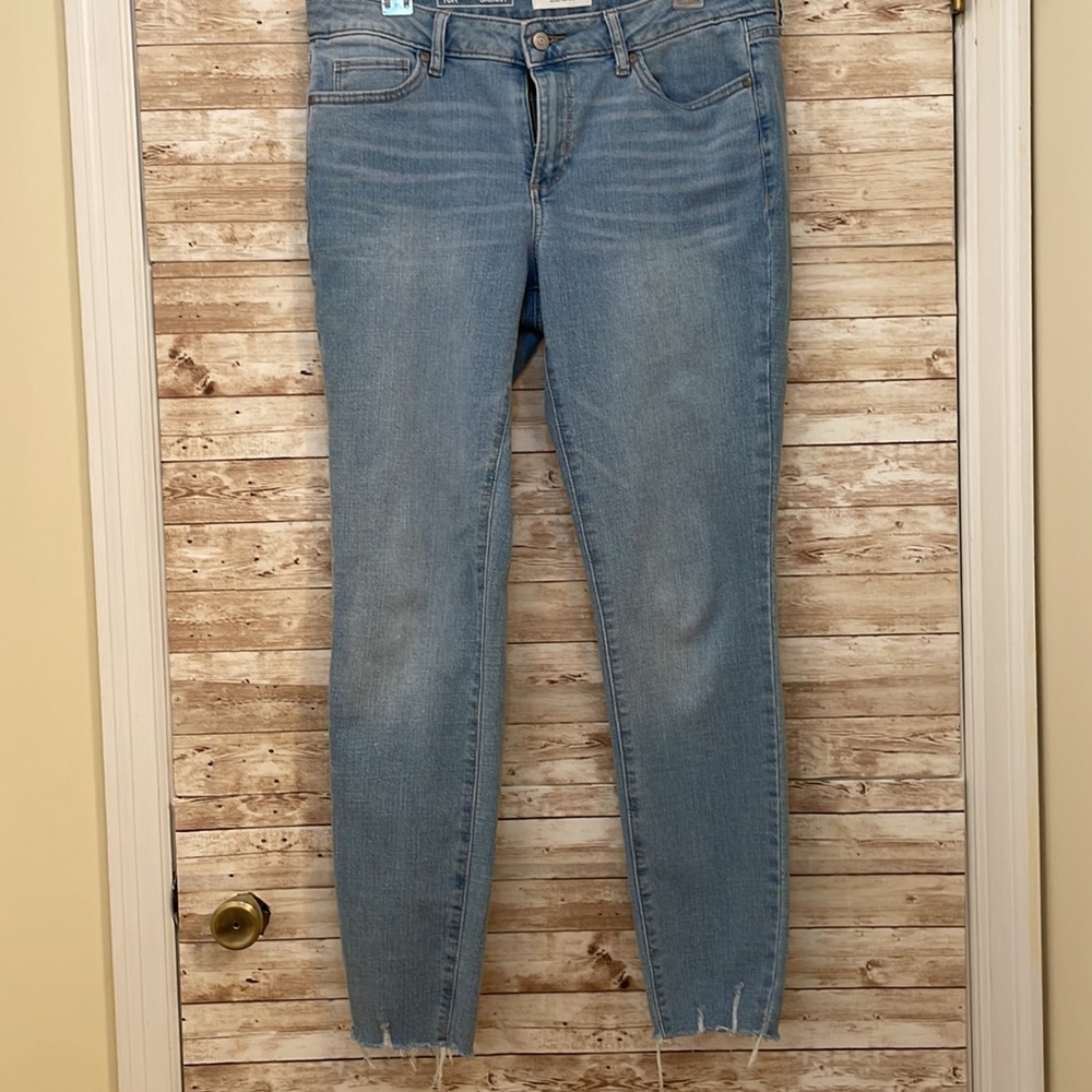 Women’s Sonoma high rise, raw edge, jeans size 10, R